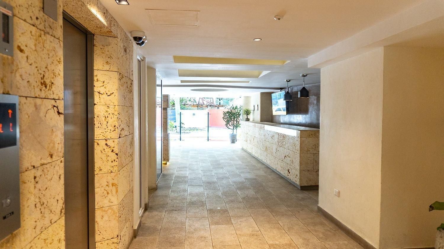 Apartamento DQ1102 Hermoso con Jacuzzi priv y Vista increíble - 10 min Centro Historico *