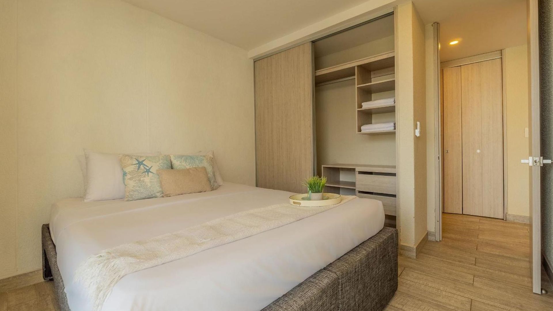 DQ1102 Hermoso con Jacuzzi priv y Vista increíble - 10 min Centro Historico Apartamento Cartagena