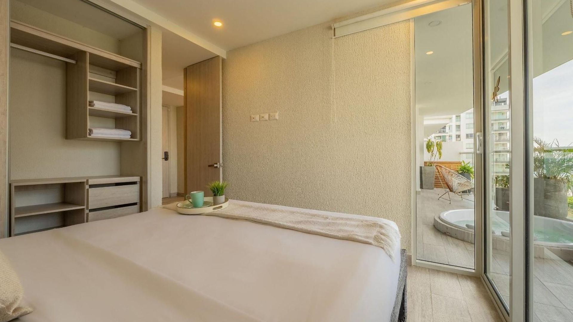 DQ1102 Hermoso con Jacuzzi priv y Vista increíble - 10 min Centro Historico Apartamento Cartagena