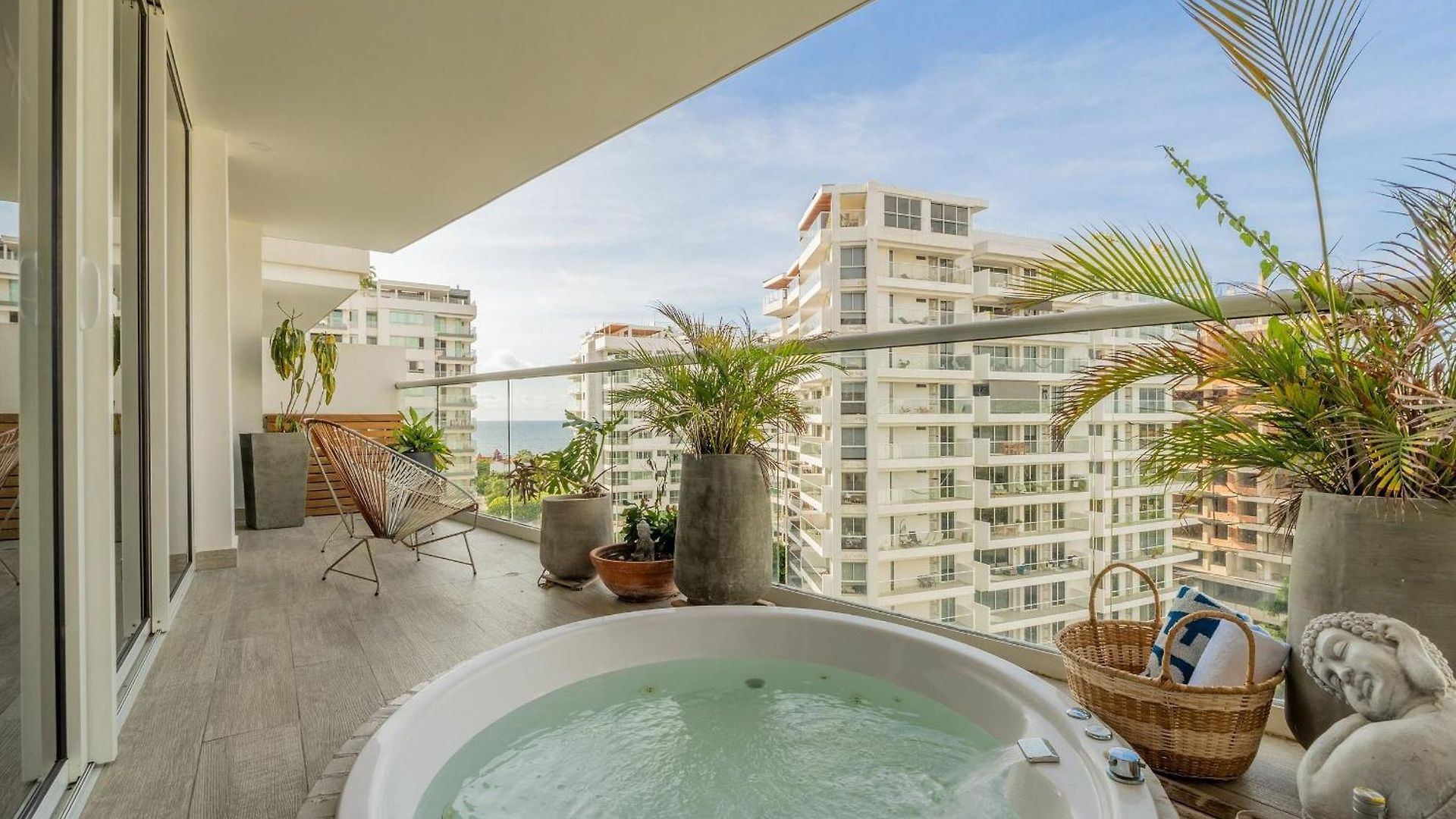 DQ1102 Hermoso con Jacuzzi priv y Vista increíble - 10 min Centro Historico Apartamento